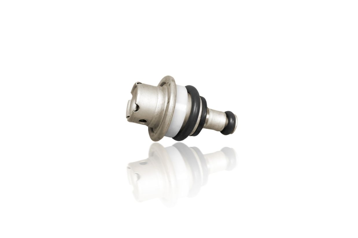 Symptoms of a Faulty Fuel Pressure Regulator Know the Signs VehicleK